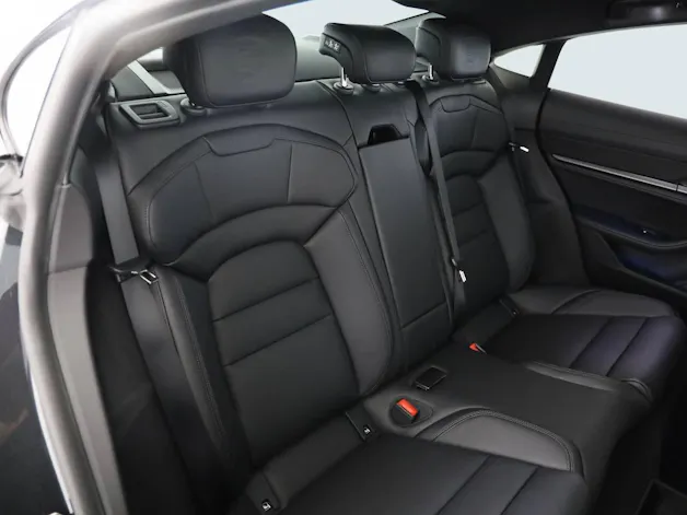Porsche Taycan 4S