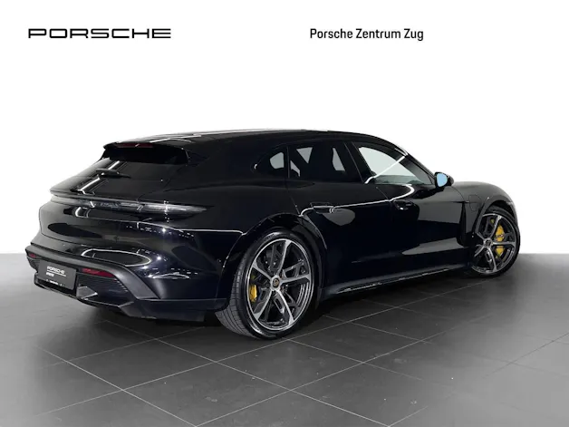 Porsche Taycan Turbo S Cross Turismo