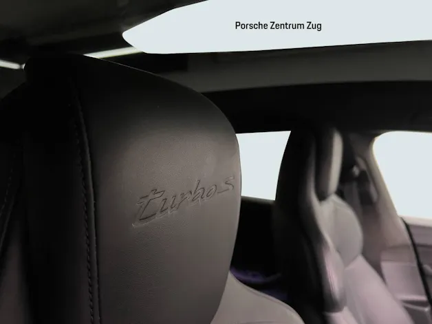 Porsche Taycan Turbo S Cross Turismo