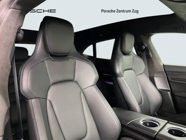 Porsche Taycan Turbo S Cross Turismo