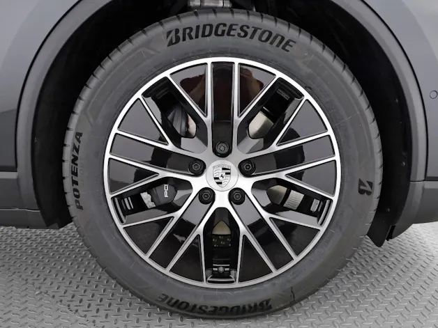 Porsche Macan 4