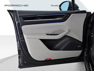 Porsche Macan 4