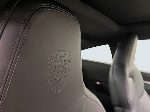 Porsche 911 Carrera