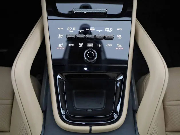 Porsche Cayenne S E-Hybrid Black Edition