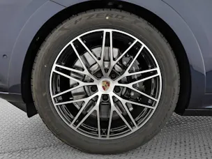 Porsche Cayenne S E-Hybrid Black Edition