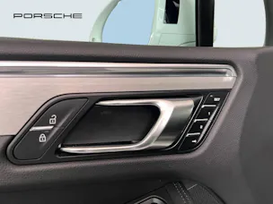 Porsche Macan Turbo