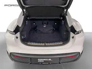 Porsche Taycan GTS Sport Turismo