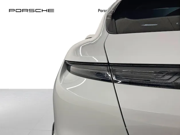 Porsche Taycan GTS Sport Turismo