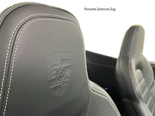 Porsche 911 Carrera 4 GTS Cabriolet