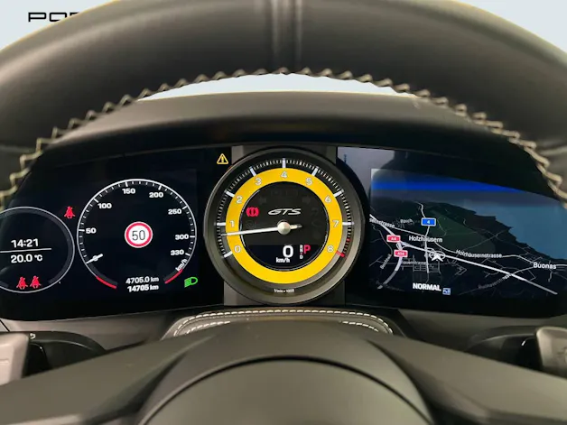 Porsche 911 Carrera 4 GTS Cabriolet