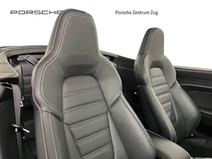 Porsche 911 Carrera 4 GTS Cabriolet