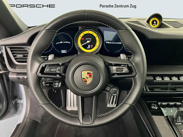 Porsche 911 Carrera 4 GTS Cabriolet