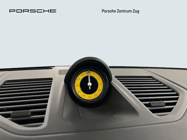 Porsche 911 Carrera 4 GTS Cabriolet