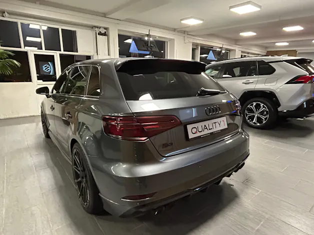 Audi S3 Sportback 2.0 T FSI quattro S-Tronic