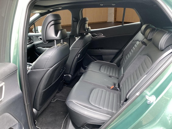 Vehicle image 10 Vehicle image 10