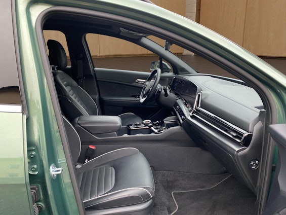 Vehicle image 11 Vehicle image 11