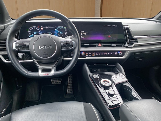 Vehicle image 9 Vehicle image 9