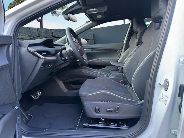Škoda Elroq 85x Sportline 4x4