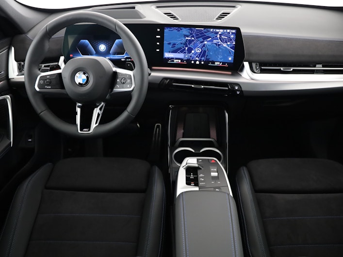 Vehicle image BMW X1