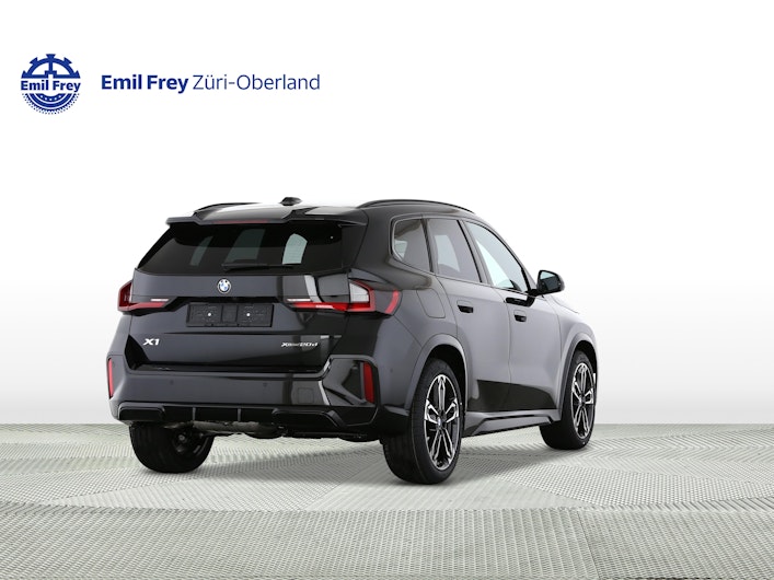 Vehicle image BMW X1