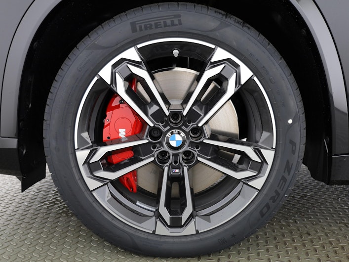 Vehicle image BMW X1