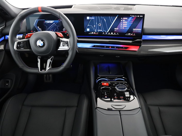 Vehicle image BMW M5