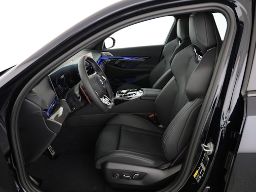 BMW M5 xDrive Touring 3