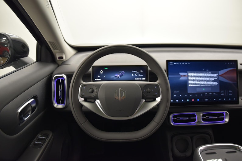 Vehicle image LEAPMOTOR B10