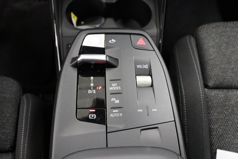 Vehicle image BMW 2 SERIES