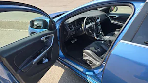VOLVO V60 2.0 T6 Mome. R-Design AWD S/S