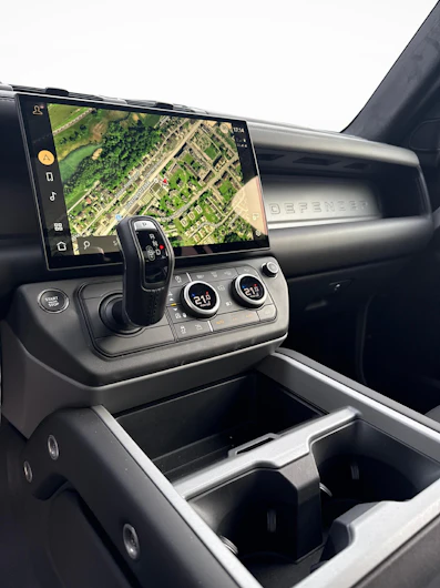 Fahrzeugbild LAND ROVER DEFENDER