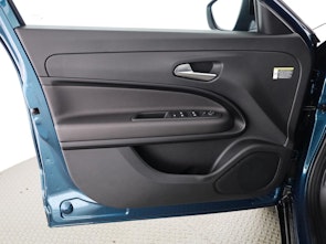 Vehicle image ALFA ROMEO Junior 1.2 Ibrida Q4