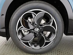 Alfa Romeo Junior 1.2 Ibrida Q4