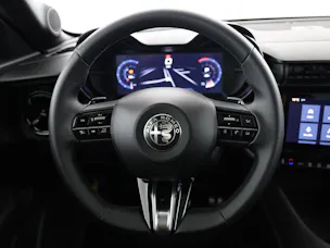 Alfa Romeo Junior 1.2 Ibrida Q4