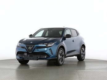 Vehicle image ALFA ROMEO Junior 1.2 Ibrida Q4 Vehicle image ALFA ROMEO Junior 1.2 Ibrida Q4