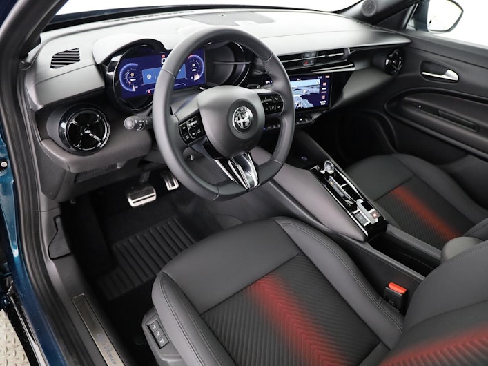 Vehicle image ALFA ROMEO JUNIOR