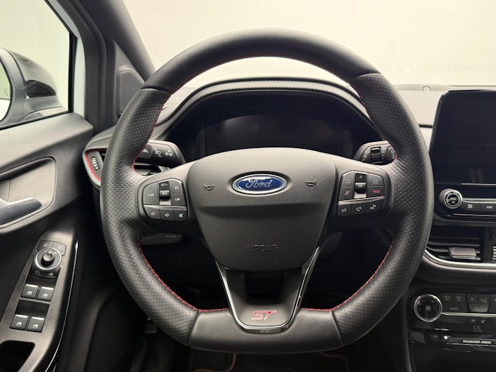 Vehicle image FORD PUMA