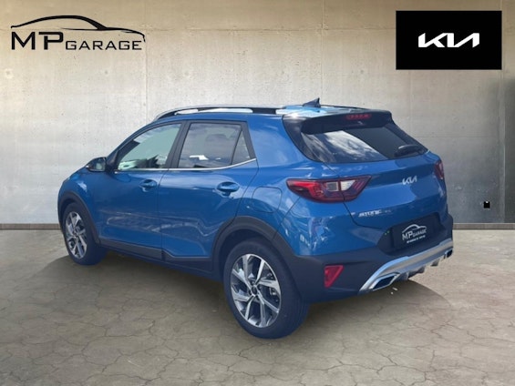 Vehicle image 6 Vehicle image 6