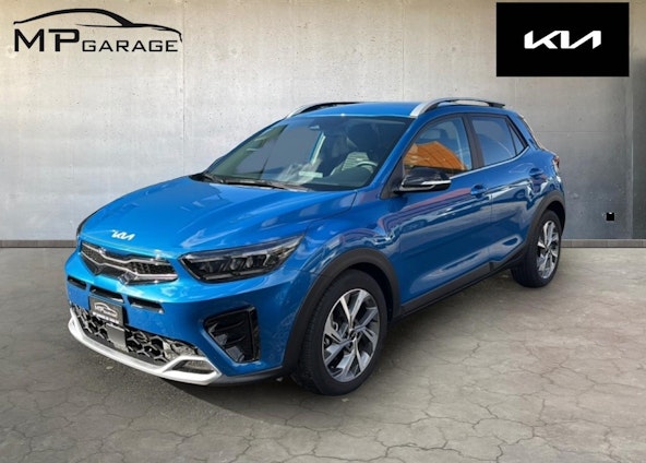 First vehicle image First vehicle image