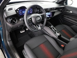 Vehicle image ALFA ROMEO Junior 1.2 Ibrida Q4