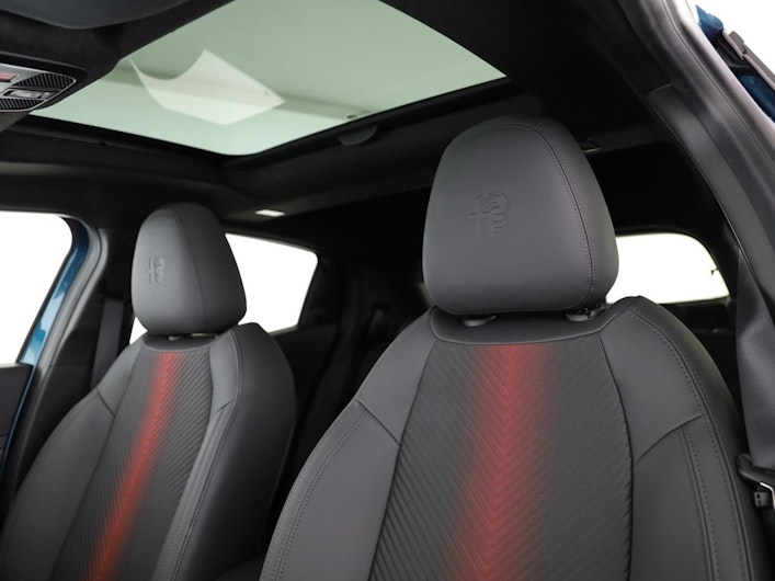 Vehicle image ALFA ROMEO JUNIOR