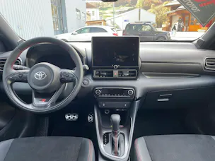 Toyota Yaris 1.5 VVT-i HSD GR Sport