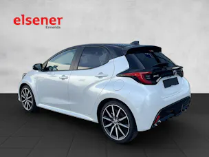 Toyota Yaris 1.5 VVT-i HSD GR Sport