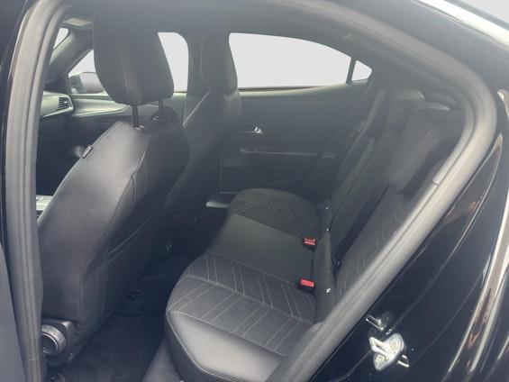 Vehicle image 14 Vehicle image 14