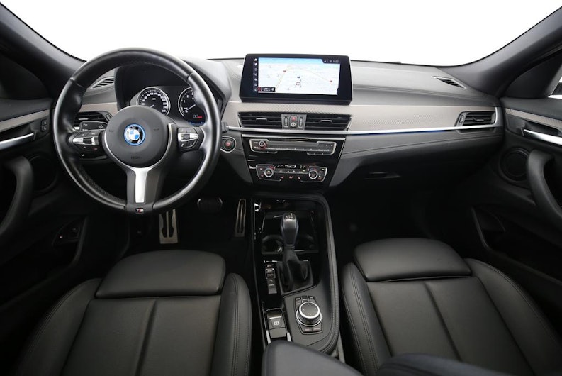 Vehicle image BMW X2