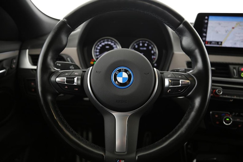 Vehicle image BMW X2