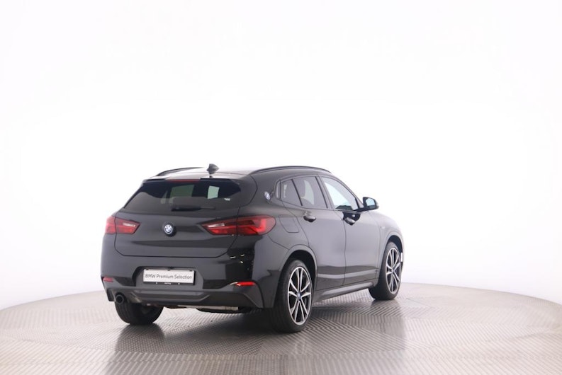 Vehicle image BMW X2