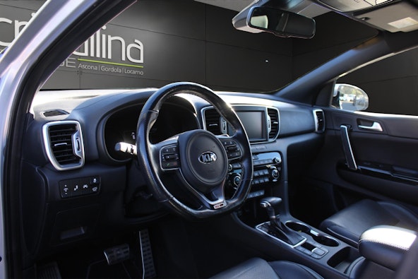 Vehicle image 7 Vehicle image 7