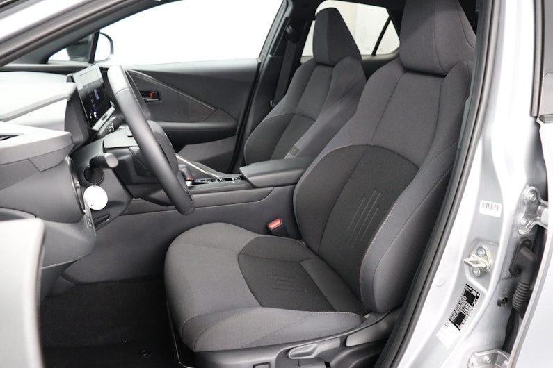 Vehicle image TOYOTA C-HR