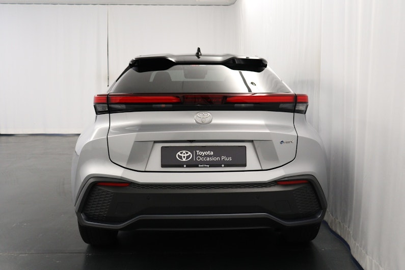 Vehicle image TOYOTA C-HR